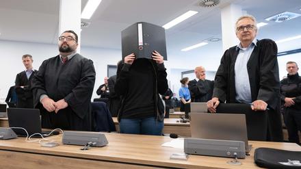 Lina E. wurde wegen Mitgliedschaft in einer kriminellen Vereinigung und gefährlicher Körperverletzung zu fünf Jahren und drei Monaten Haft verurteilt (Archivbild).