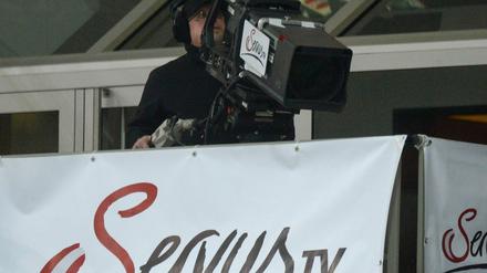 Der österreichische Privatsender ServusTV stellt sein deutsches Fernsehprogramm ein. 