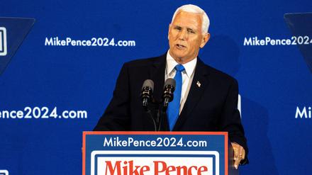 Mike Pence spricht zu seinem Einzug in den Wahlkampf. 