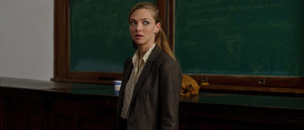Polizeipsychologin Rya (Amanda Seyfried) untersucht die Ursachen einer Schießerei. 