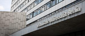 Die Technische Universität, im Bild das Hauptgebäude.