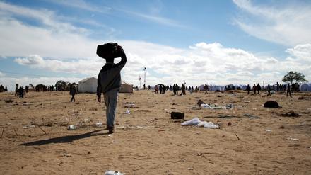 Flüchtlinge an der Grenze zwischen Libyen und Tunesien.