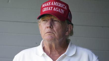 Donald Trump bei einem Golfturnier am 25. Mai 2023.