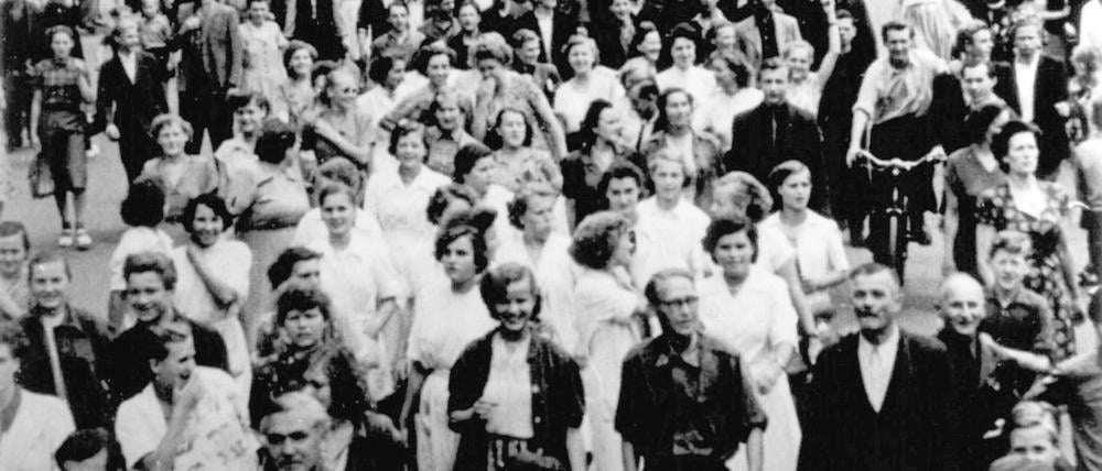 Demo auf dem Marktplatz in Halle am 17. Juni 1953.