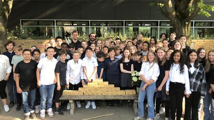 Denksteinlegung an der Löcknitz-Grundschule