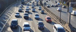 Stau auf der Stadtautobahn A100.