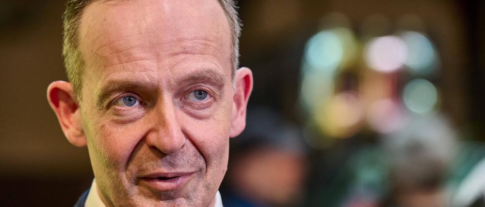  Volker Wissing spricht sich dafür aus, dass europäische Länder die nationalen ÖPNV-Tickets gegenseitig anerkennen.