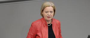 Gesine Lötzsch in der 85. Sitzung des Deutschen Bundestages im Reichstagsgebäude. Berlin, 09.02.2023 *** Gesine Lötzsch at the 85 session of the German Bundestag in the Reichstag building Berlin, 09 02 2023 Foto:xGeisler-Fotopress/Kern