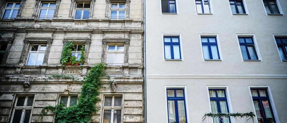 Mit der Umrüstung auf umweltfreundlichere Heiztechnik kommen sowohl auf die Immobilienbesitzer als auch auf die Mieter beträchtliche Kosten zu.