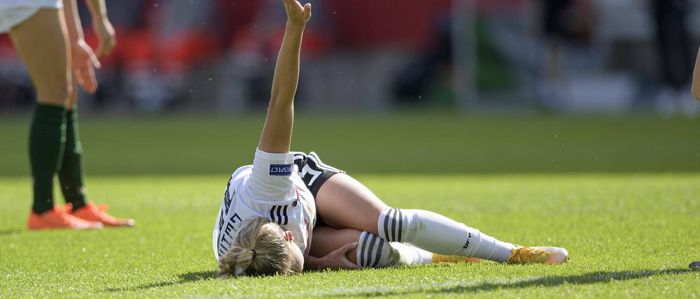 Giulia Gwinn fällt auch für die kommende WM mit einem Kreuzbandriss aus.