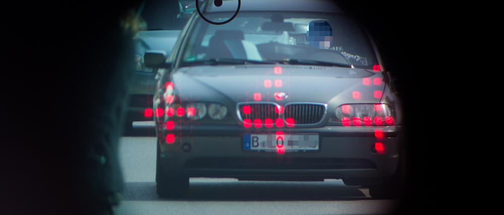 Verkehrsverstöße werden hart bestraft.