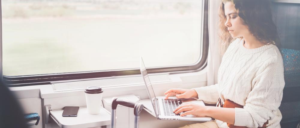 Dienstreisen sind Arbeitszeit, aber muss auch wirklich jede Stunde auf Reisen bezahlt werden?
