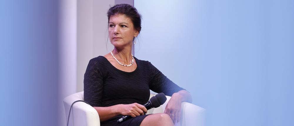 Politikerin Sahra Wagenknecht (Die Linke) auf der Phil.Cologne 2023 in der Kölner Flora. Zum 11. Mal präsentiert das Internationale Philosophiefest phil.COLOGNE Stimmen aus Philosophie, Wissenschaft und Politik. Köln, 13.06.2023