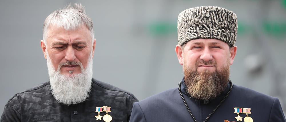Adam Delimchanow und sein Cousin und Chef der tschetschenischen Republik, Ramsan Kadyrow (Archivbild)