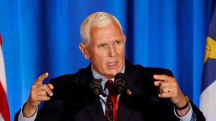 Ex-Vizepräsident und Präsidentschaftskandidat Mike Pence kritisiert Donald Trump in der Affäre um Geheimakten scharf.
