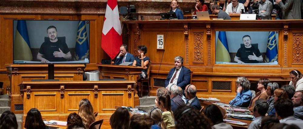Der ukrainische Präsident Wolodymyr Selenskyj hat einen „globalen Friedensgipfel“ in der Schweiz vorgeschlagen.