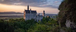 Archivbild: Das Schloss Neuschwanstein bei Füssen im Allgäu.