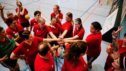 Auf die Handballerinnen wartet zunächst die Leistungseinteilung.