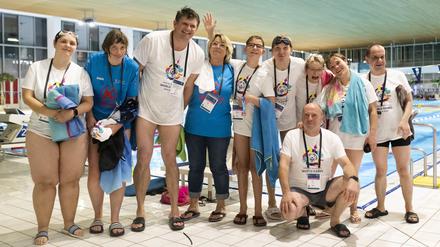 Vom Startblock, Beckenrand – oder anders. Das deutsche Schwimm-Team freut sich auf Berliner Wasser.