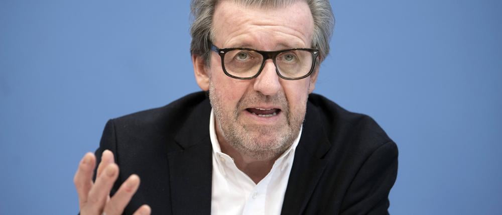 Stefan Wolf, Präsident des Arbeitgeberverbandes Gesamtmetall, hält nichts von elektronischer Arbeitszeiterfassung und Vier-Tage-Woche bei vollem Lohn. Junge Leute hätten keine realistische Vorstellung vom Arbeiten.
