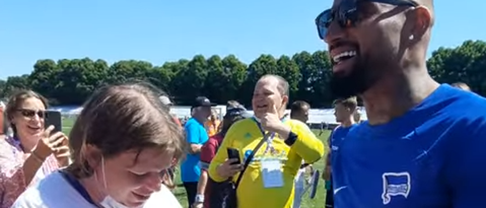 Boateng beim Interview mit der Inklusiven Redaktion