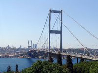 Die Bosporus-Brücke als Sinnbild für die Verbindung zwischen Europa und Asien.