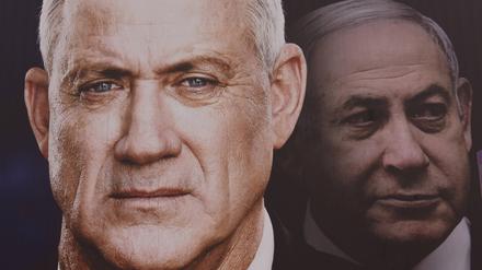 Benny Gantz und Benjamin Netanyahu auf Wahlkampfplakaten 2020. Jetzt sitzen beide im Kriegskabinett.