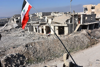 Eine syrische Fahne in Aleppo.