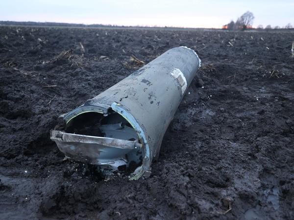 According to the local Defense Ministry, the S-300 missile shot down in Belarus.