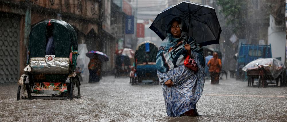 Starkregenfall in Dhaka, Juni 2023. Bangladesch gehört zu den Ländern, welche am stärksten von den Folgen des Klimawandels betroffen sind.