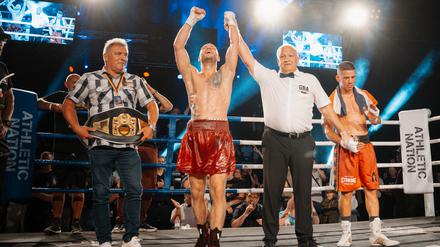 Ferdinand Pilz war am Ende des Abends der große Gewinner bei der Mixed Fight Night im Huxleys.