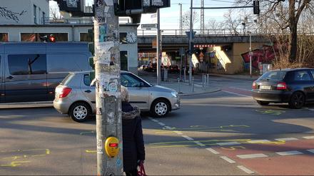 Wer in Grünau zwischen S-Bahn und Tram umsteigt, muss immer übers Adlergestell.