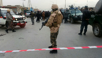 Afghanische Sicherheitskräfte vor der schiitischen Moschee in Kabul.