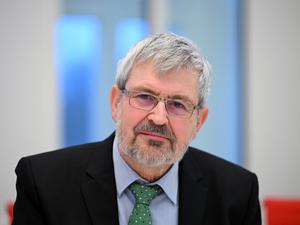 Axel Vogel (Bündnis 90/Die Grünen) ist  Minister für Landwirtschaft, Umwelt und Klimaschutz in Brandenburg.