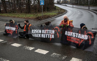 Schon vor einigen Tagen blockierten Aktivisten Straßen in Berlin.