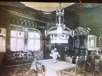 So sah eines der vielen Zimmer der Villa Calé aus, eine Aufnahme vermutlich um 1910 aufgenommen.
