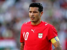Wegen regierungskritischen Äußerungen: Familie vom iranischen Ex-Fußballstar Ali Daei wurde offenbar an der Ausreise gehindert