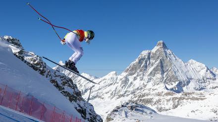 Die Piste am Matterhorn produziert eindrucksvolle Bilder, aber die Weltcup-Premiere sorgt für viele Nebengeräusche.