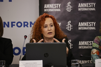 Senior Crisis Advisor Donatella Rovera während einer Pressekonferenz von Amnesty International im Mai in Kiew.