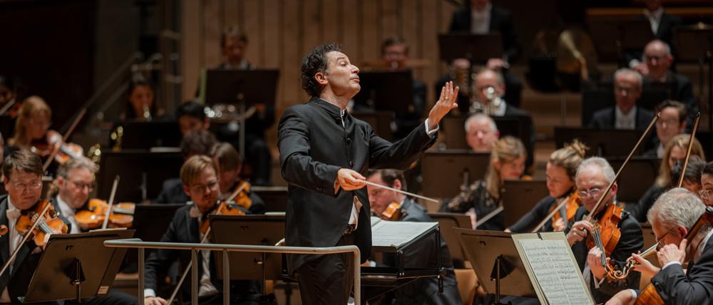 Andrés Orozco-Estrada dirigiert das Rundfunk-Sinfonieorchester Berlin
Credit: Peter Meisel
Pressefoto