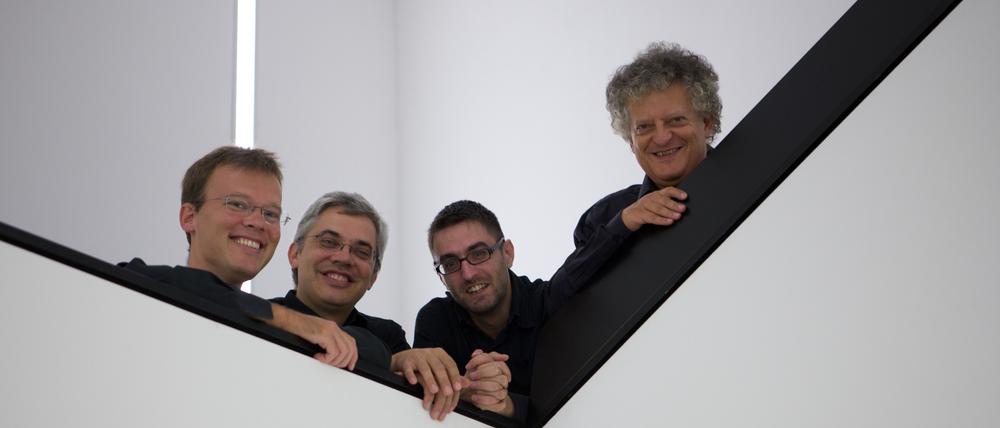 Das Arditti Quartett: Rald Ehlers, Lucas Fels, Ashot Sarkissjan und Irvine Arditti (v.l.)
