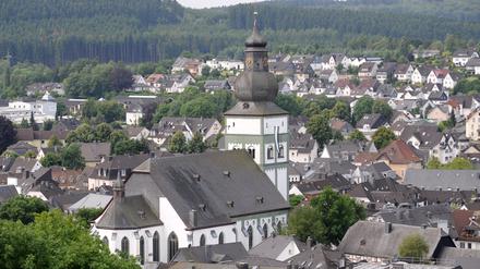 Die Kirchturm des «Sauerländer Doms» in Attendorn, Sauerland, NRW. (Symbolbild)
