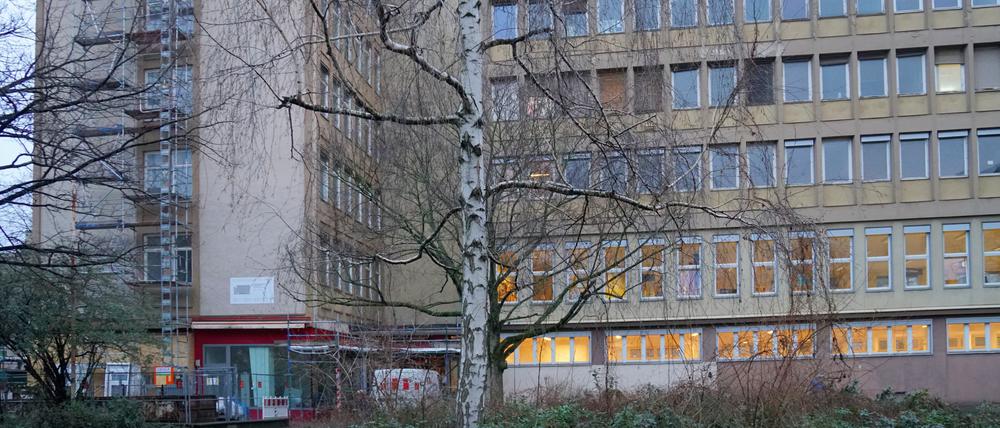 Aus dem Atelierhaus an der Sigmaringer Straße wird ein Bürogebäude des Bezirksamts Charlottenburg-Wilmersdorf.