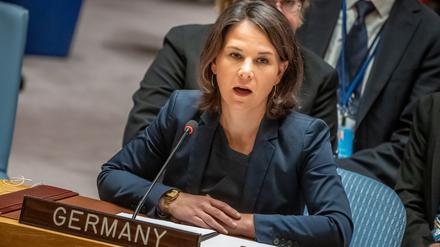 Annalena Baerbock (Bündnis 90/Die Grünen), Außenministerin, spricht während der Sitzung des UN-Sicherheitsrats zur Ukraine.