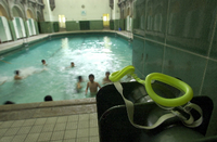 Die Berliner Bäder-Betriebe schränken privaten Schwimmunterricht ein. Zu Recht wie jetzt ein Gericht entschied.