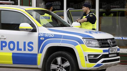 Polizei in der Kleinstadt Sandviken nordwestlich von Stockholm. 