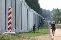 Wysokość 5,5 metra: Polska kończy nowe ogrodzenie na granicy z Białorusią – Polityka