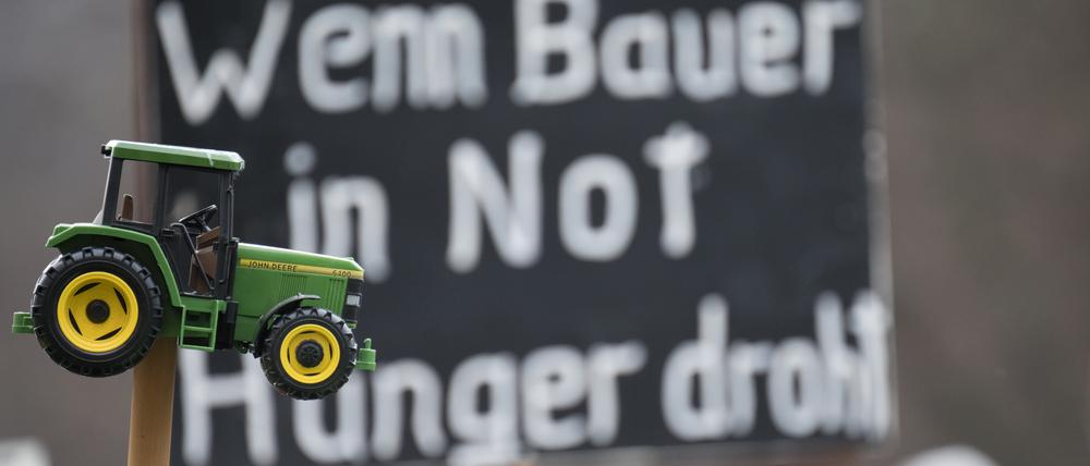 Protest von Bauern am Brandenburger Tor in Berlin. 