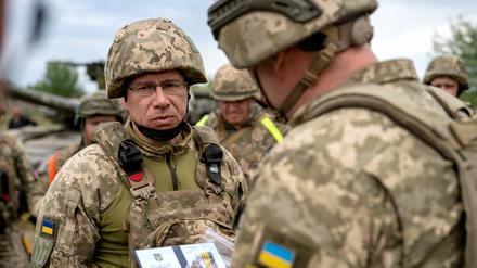 Ein ukrainischer Kommandeur während einer Übung. 