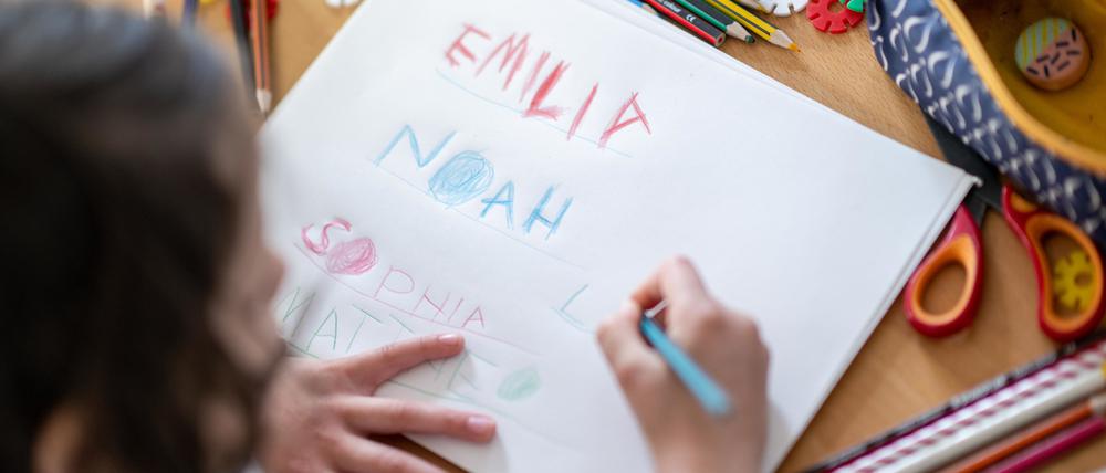 Noah und Emilia sind die beliebtesten Erstnamen in Deutschland. 